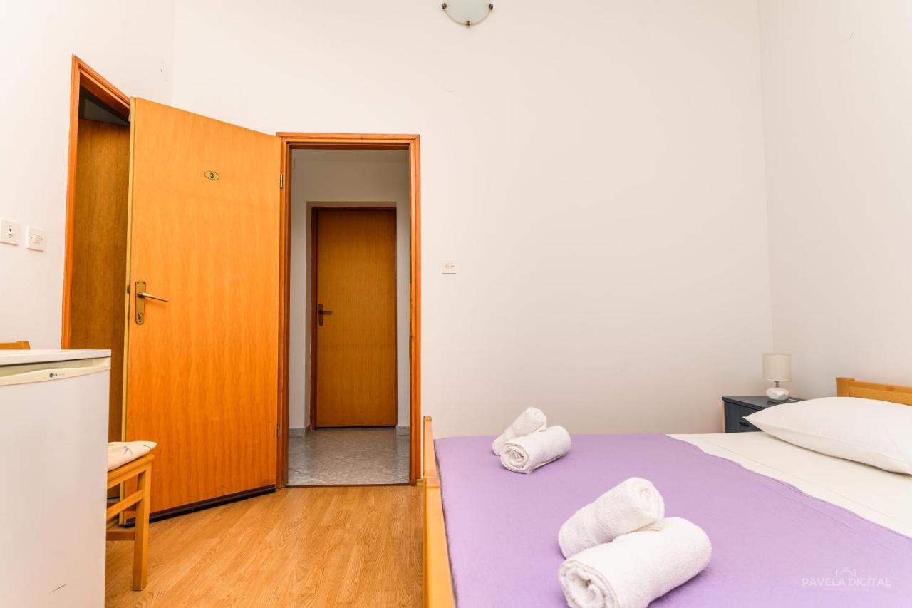 Sobe I Apartman Mareta Miholascica Exterior foto